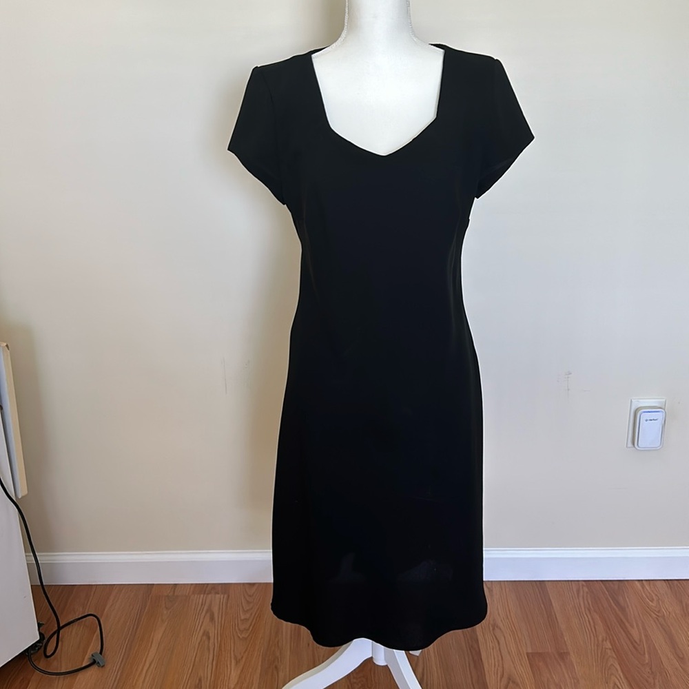 Black V-neck short sleeved Fashion Bug cocktail dress
